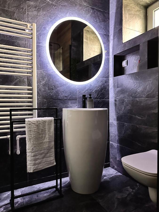Lv Luxury Apart - One Minute Away From Train Station Predeal Zewnętrze zdjęcie