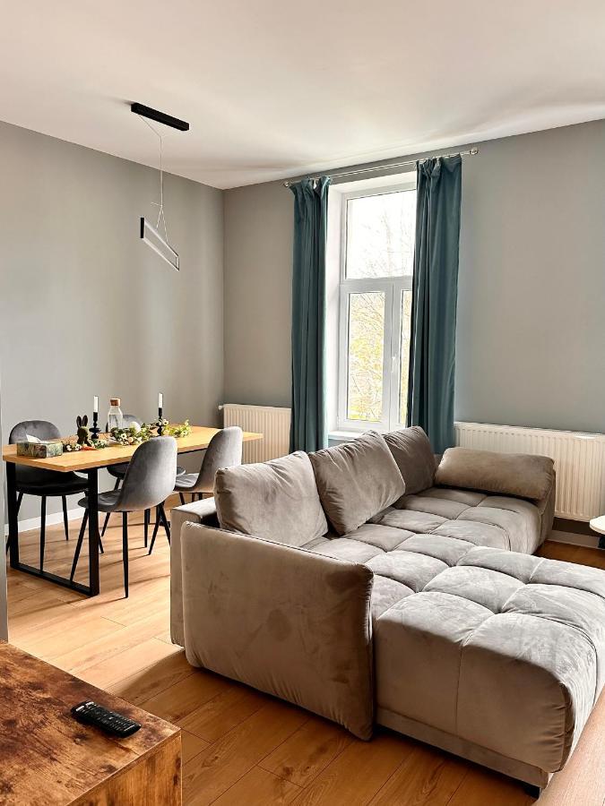 Lv Luxury Apart - One Minute Away From Train Station Predeal Zewnętrze zdjęcie