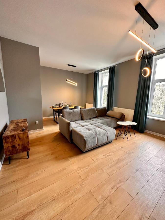 Lv Luxury Apart - One Minute Away From Train Station Predeal Zewnętrze zdjęcie
